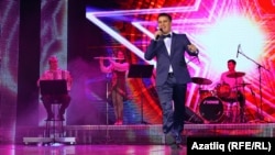 Илнар Ялалов гаиләсе белән концерт куйды