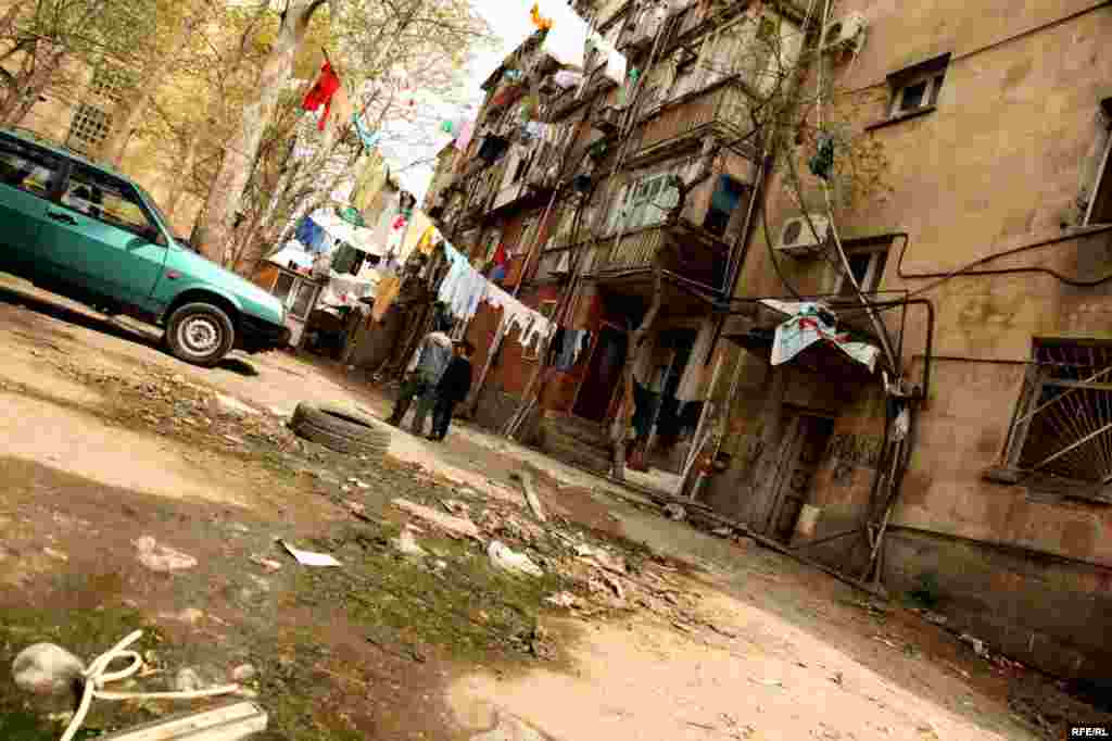 Köçürülməni gözləyən qaçqınlar #12