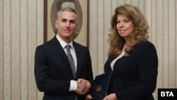 Служебният премиер Андрей Гюров и президентът Илияна Йотова, 18 февруари 2026 г.