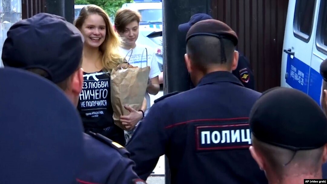Članice Pussy Riot napsutile zatvor i ponovno uhapšene