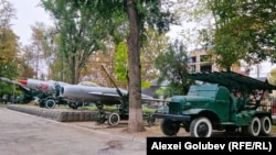 Tehnică militară sovietică, la Muzeul Militar din Chișinău