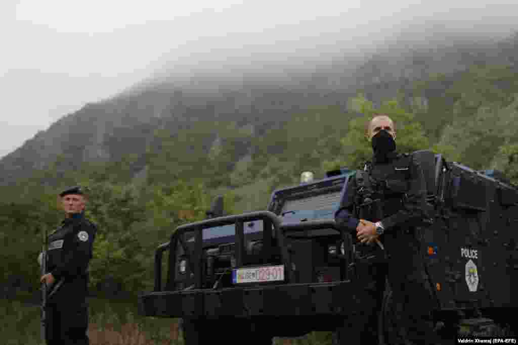 Kosovar special police units patrol near the border crossing between Kosovo and Serbia in Jarinje on September 28.