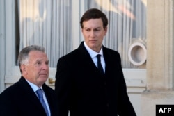 Стив Уиткофф (слева) и Джаред Кушнер в Париже 6 января
