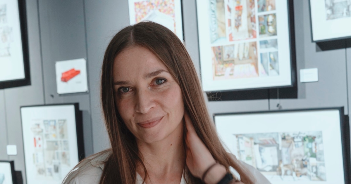 Тя ни кани да надникнем в апартаментите и къщите от