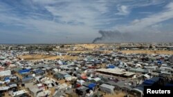 دود ناشی از یکی از حملات هوایی اسرائیل به شهر رفح در جنوب نوار غزه