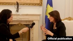 Presidentja Jahjaga gjatë intervistës...