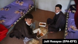 آرشیف، کودکان رد مرز شده از ایران