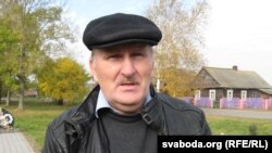 Міхаіл Шруб у роднай вёсцы Хільчыцы