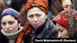 Сарапшылардың айтуынша, түркімен әйелдері елдегі қиын экономикалық жағдайдың салдарынан шетелге жұмыс іздеп баруға мәжбүр.