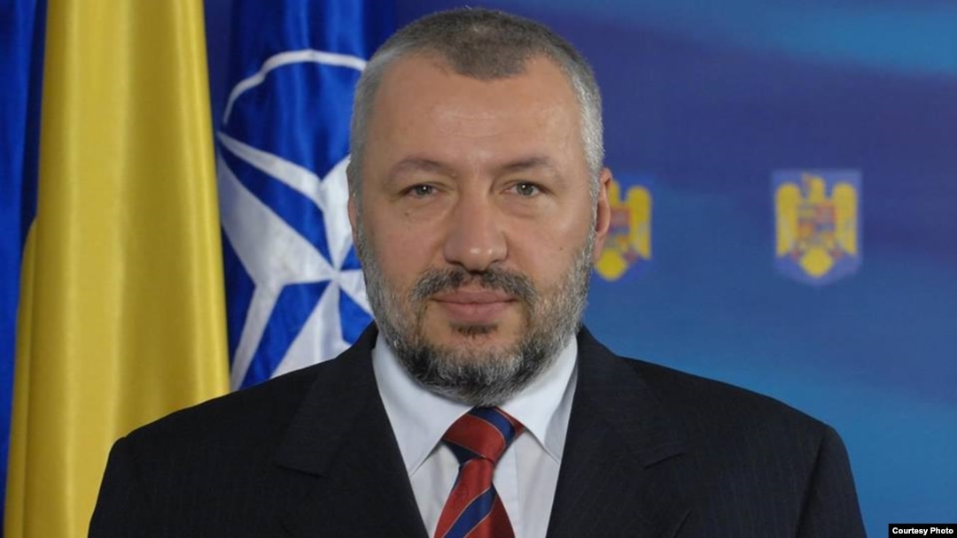 Iulian Fota