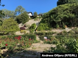 Grădinile de la Castelul Reginei Maria din Balcic.