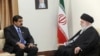 دیدار نیکلاس مادورو (چپ) با علی خامنه‌ای، رهبر جمهوری اسلامی، در سال ۱۴۰۱