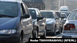 Ежегодно на приобретение или замену автопарка для представителей государственных служб в Грузии затрачивалось несколько десятков миллионов долларов