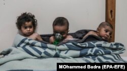 Keselhanada saglyk bejergisini alýan siriýaly çagalar