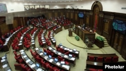 25 ноября в парламенте Армении прошли слушания по присоединению страны к Евразийскому экономическому союзу