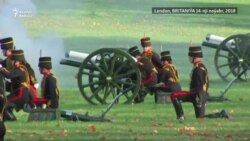 Londonda şazada Çarlzyň 70 ýaşynyň dolmagynyň hormatyna top atyldy
