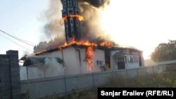 Сузак районундагы Орто-Азия айылында жайгашкан мечит