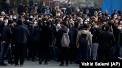 تجمع دانشجویان معترض در دانشگاه تهران، ۲۴ دی ۱۳۹۸