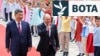 Presidenti rus, Vladimir Putin, dhe presidenti kinez, Xi Jinping, në Pekin, 20 maj.