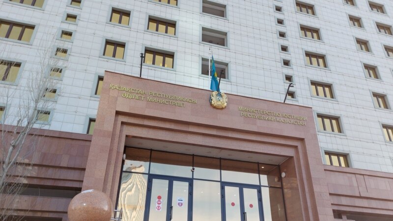 В Казахстане зарегистрировали политическую партию Respublica
