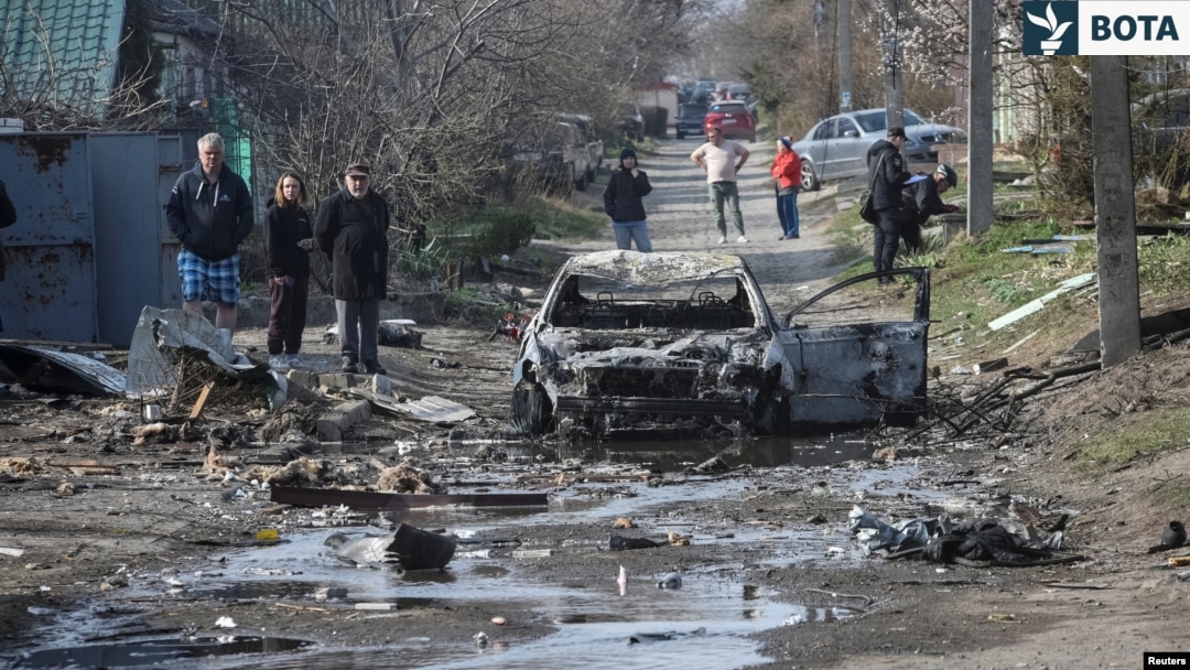 Pasojat e një sulmi rus në Dnjipro të Ukrainës më 29 mars 2025.