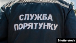 Вчора до пошуків залучили 13 людей, зокрема дев’ять водолазів, а також п’ять одиниць техніки