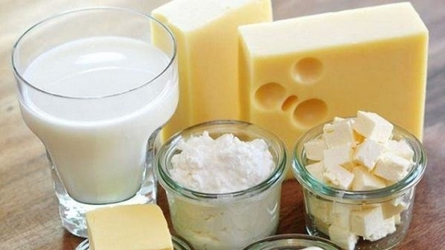 دلالی و انتظارات تورمی؛ مردم کالا به کالا از بازار خوراکی‌ها بیرون رانده می‌شوند