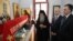 Mitropolit SPC u Crnoj Gori Amfilohije i predsjednici Srbije i Crne Gore Boris Tadić i Filip Vujanović u manastiru na Cetinju, 8. jula 2010, foto: Savo Prelević