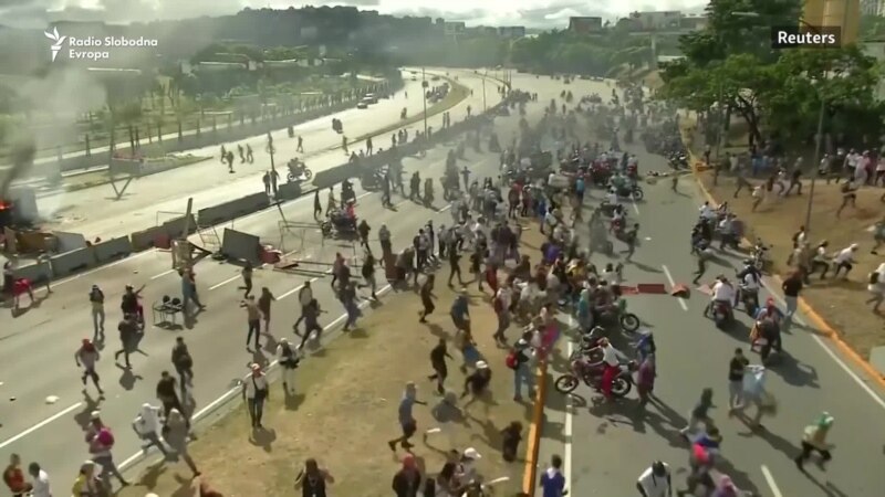 Napeto u Venecueli, sukobi sa policijom