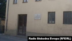 Спомен куќата на Стив Наумов во Битола - пример за лошата состојба на македонските музејски вредности. 