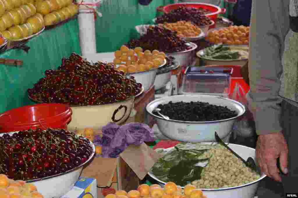 Дар орзуи арзонӣ #85