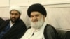 محمدباقر خرازی (سمت راست تصویر) برادر همسر مسعود خامنه‌ای، برادر رهبر جمهوری اسلامی، است