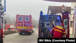 Intervenție a salvatorilor la Hotelul Hilton din Sibiu după ce tavanul unei piscine s-a prăbușit