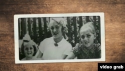 იანინა შვილებთან ერთად, კადრი იერჟი ლუბახის დოკუმენტური ფილმიდან