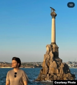 Богдан навчався у школі, коли Росія анексувала український Крим