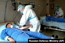 В России коронавирусом заразились не менее 849 тысяч человек.