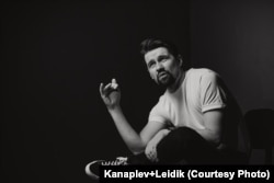 Саша Чарнуха, фота Kanaplev+Leidik