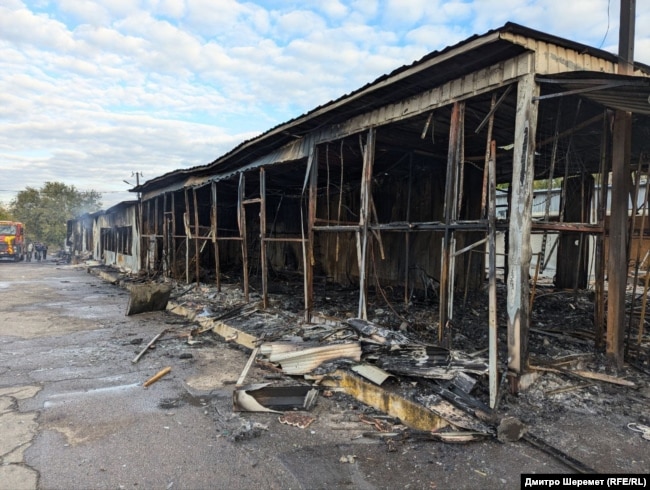 Наслідки російського обстрілу у Миколаєві, ринок «Корабельний», Миколаїв, 15 жовтня 2024 року