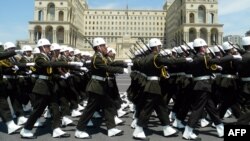 Военный парад в Баку (архив)