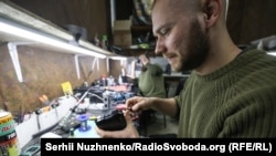 Мобільна майстерня дронів біля лінії фронту: день із бійцями 15-ї бригади «Кара-Даг» Нацгвардії України (фоторепортаж)