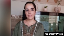 شهلا محمدی، روزنامهنگار ساکن اقلیم کردستان که از سوی نیروهای امنیتی ایران به مرگ تهدید شده است