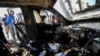 ماشین حامل امدادگران «آشپزخانه مرکزی جهانی» پس از حمله هواپیماهای بدون سرنشین اسرائیل در غزه