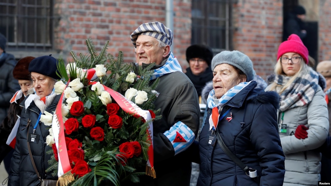 Supraviețuitori ai Hoocaustului, la ceremoniile din Polonia, de comemorare a eliberării lagărului de concentrare de la Auschwitz, în urmă cu 75 de ani