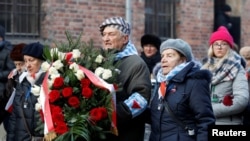 Supraviețuitori ai Hoocaustului, la ceremoniile din Polonia, de comemorare a eliberării lagărului de concentrare de la Auschwitz, în urmă cu 75 de ani