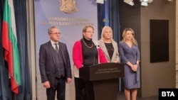 Йордан Цонев от „ДПС - Ново начало“, Деница Сачева от ГЕРБ, Мая Димитрова от БСП и Павела Митова от ИТН