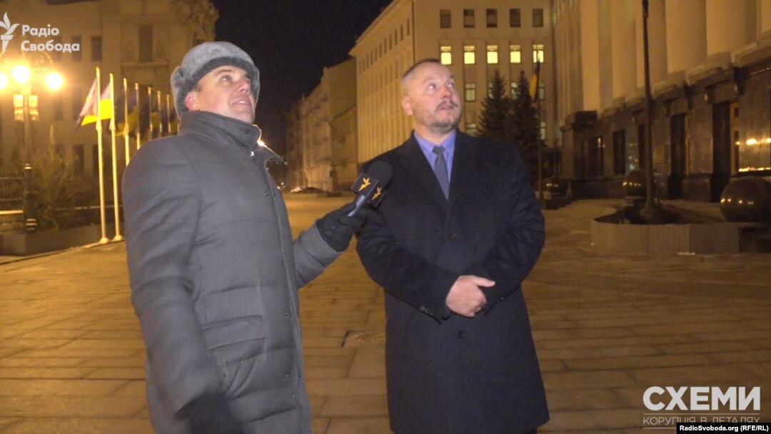 Депутат Андрей Артеменко (справа) 