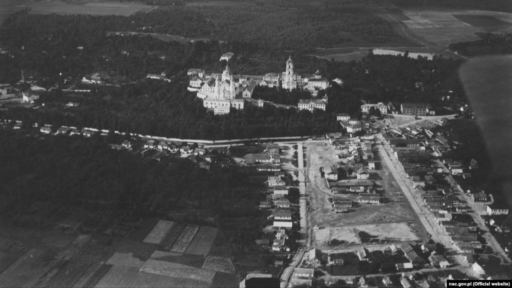 Почаївська лавра з висоти пташиного польоту, 1925 рік
