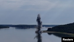 O imagine simbolică a verii de foc europene: explozia controlată de lângă Cernavodă, pe 3 august 2026.