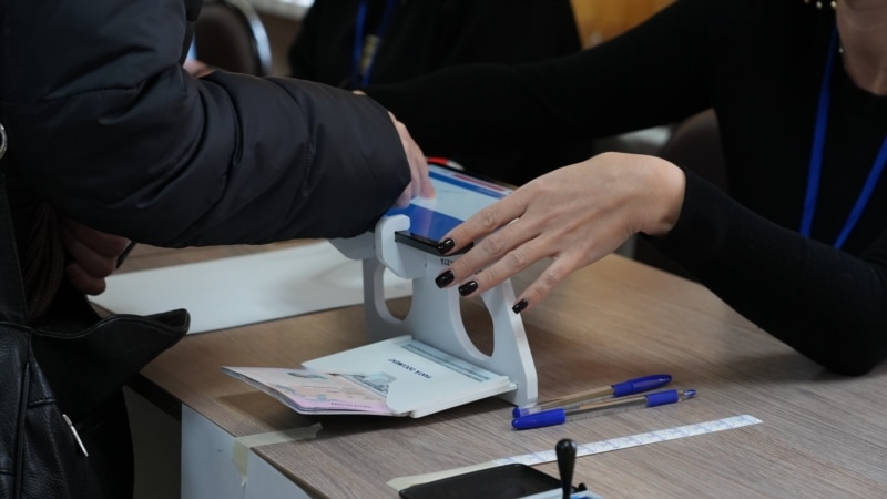 Alegeri în R.Moldova: Alarme false cu bombă și manipulări informaționale, între scenariile luate în calcul de Guvern