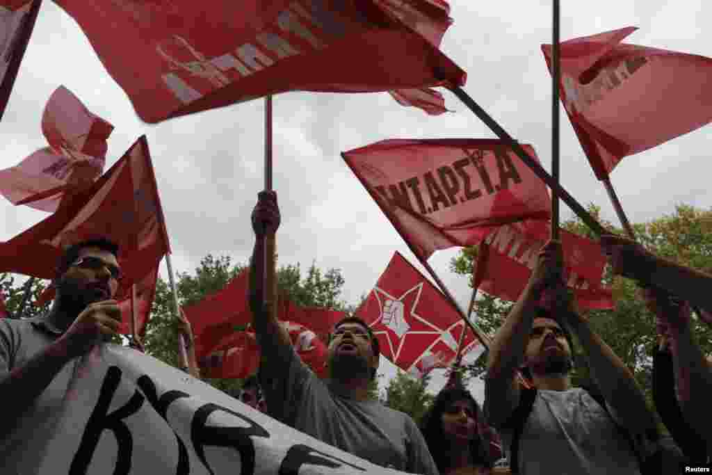 Proteste la Atena împotriva închiderii televiziunilor publice, 12 iunie 2013